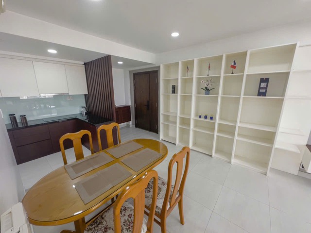 Tropic Garden Apartment For Rent R240954