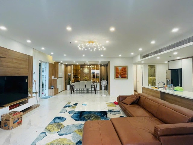 Diamond Island - Brillant 04 Beds Units For Rent R090263