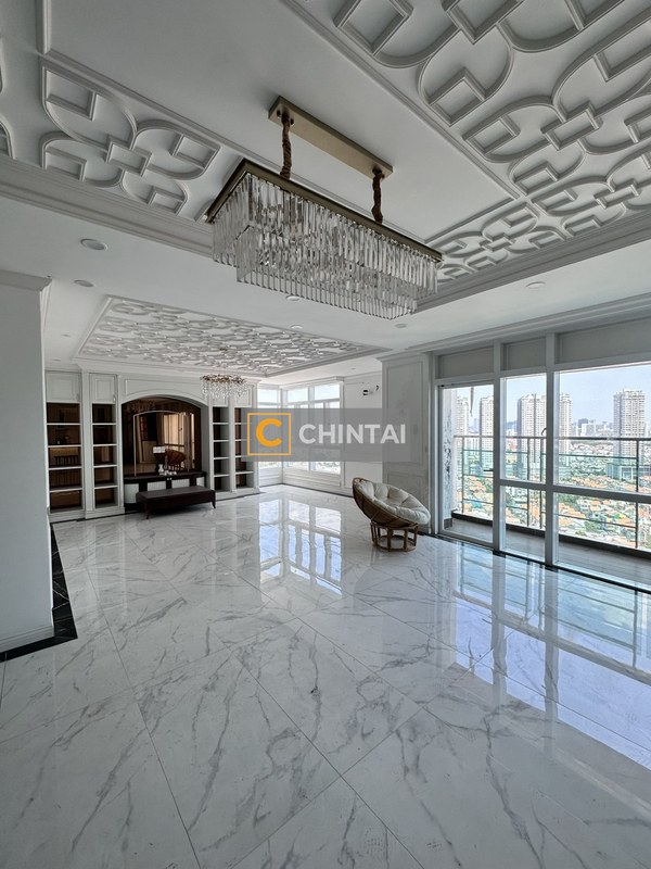 Penthouse Duplex Him Lam Riverside nội thất cơ bản diện tích 279.88m².