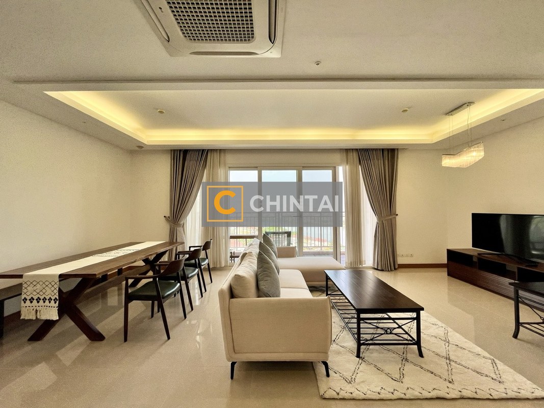 Southwest-Facing 3-Bedroom Apartment at Xi Riverview Palace, 145m²