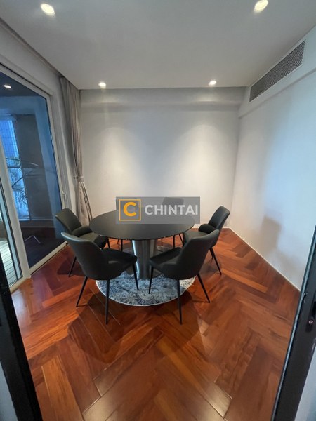 Albany District 2 Apartment With Basic Interiors, 218m²