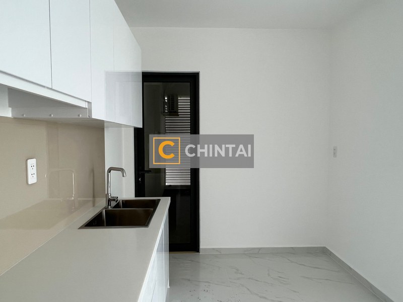 Căn hộ D'Lusso hướng ban công đông bắc nội thất cơ bản diện tích 68.5m²