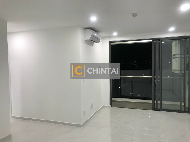 Căn hộ D'Lusso hướng ban công đông nam nội thất cơ bản diện tích 71.6m²