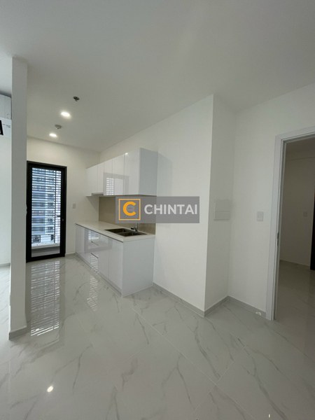 Căn hộ D'Lusso hướng ban công tây bắc nội thất cơ bản diện tích 80m²