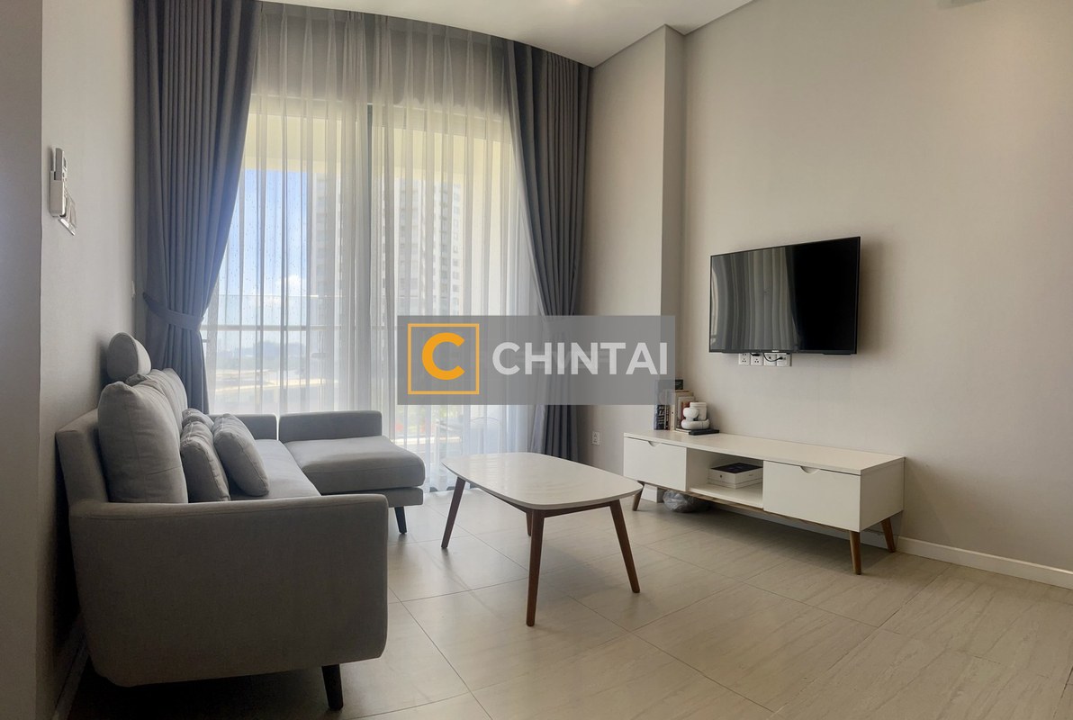 Căn hộ Diamond Island tầng thấp, view sông mát mẻ.