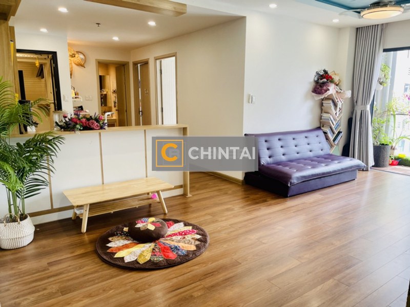 Căn hộ New City Thủ Thiêm có 3 phòng ngủ, đầy đủ nội thất.