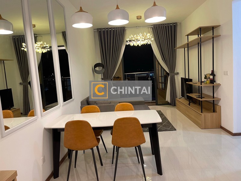 Căn hộ One Verandah tầng 4 thiết kế 2 phòng ngủ, đầy đủ nội thất.