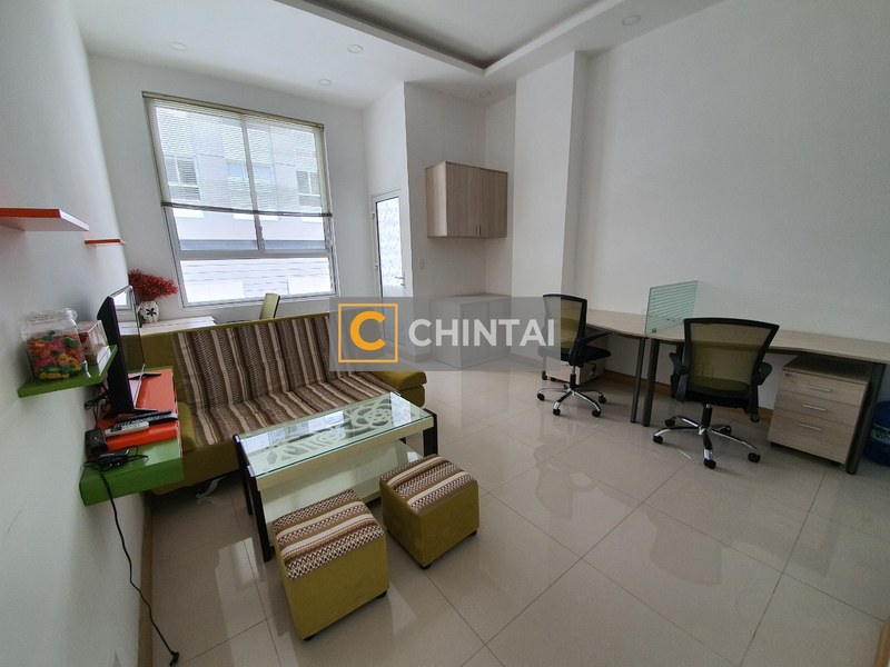 Officetel Lexington Residence bàn giao đầy đủ nội thất văn phòng.