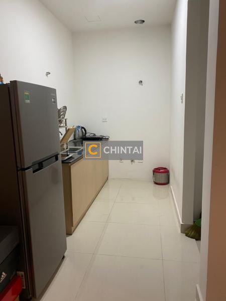 Officetel The Sun Avenue có 1 phòng ngủ, nội thất cơ bản.