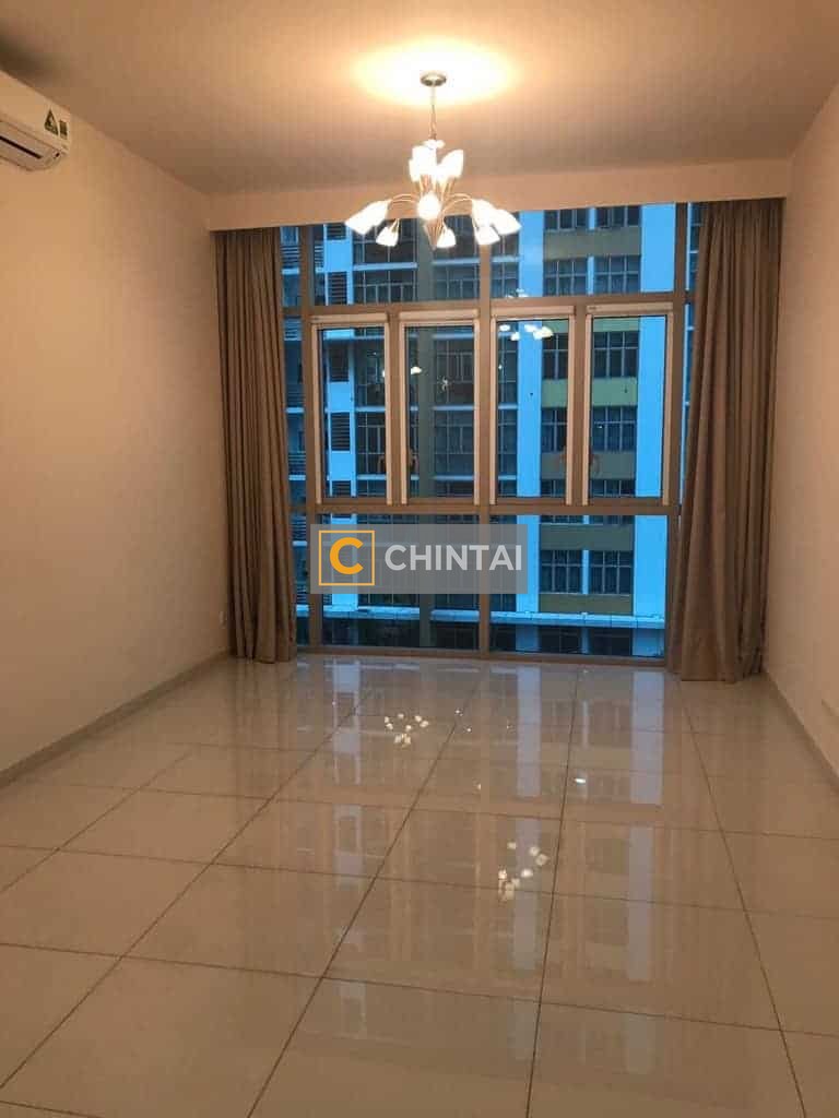 Unfurnished Apartment in Vista With Pool View And Cheap Rental