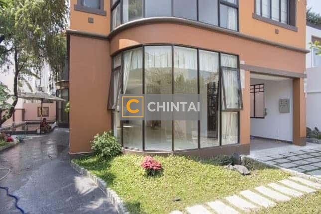 Remarkably Bright and Cheerful Villa Near BIS For Rent