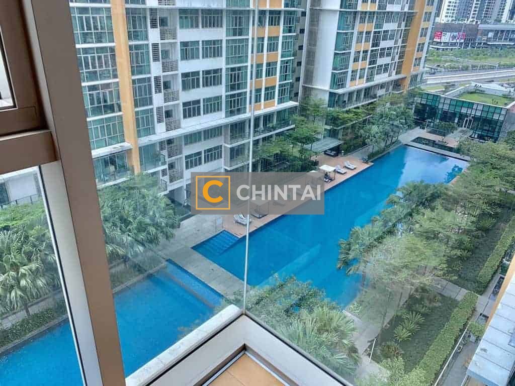 3 Bedrooms Vista Apartment For Rent, Swimming Pool View