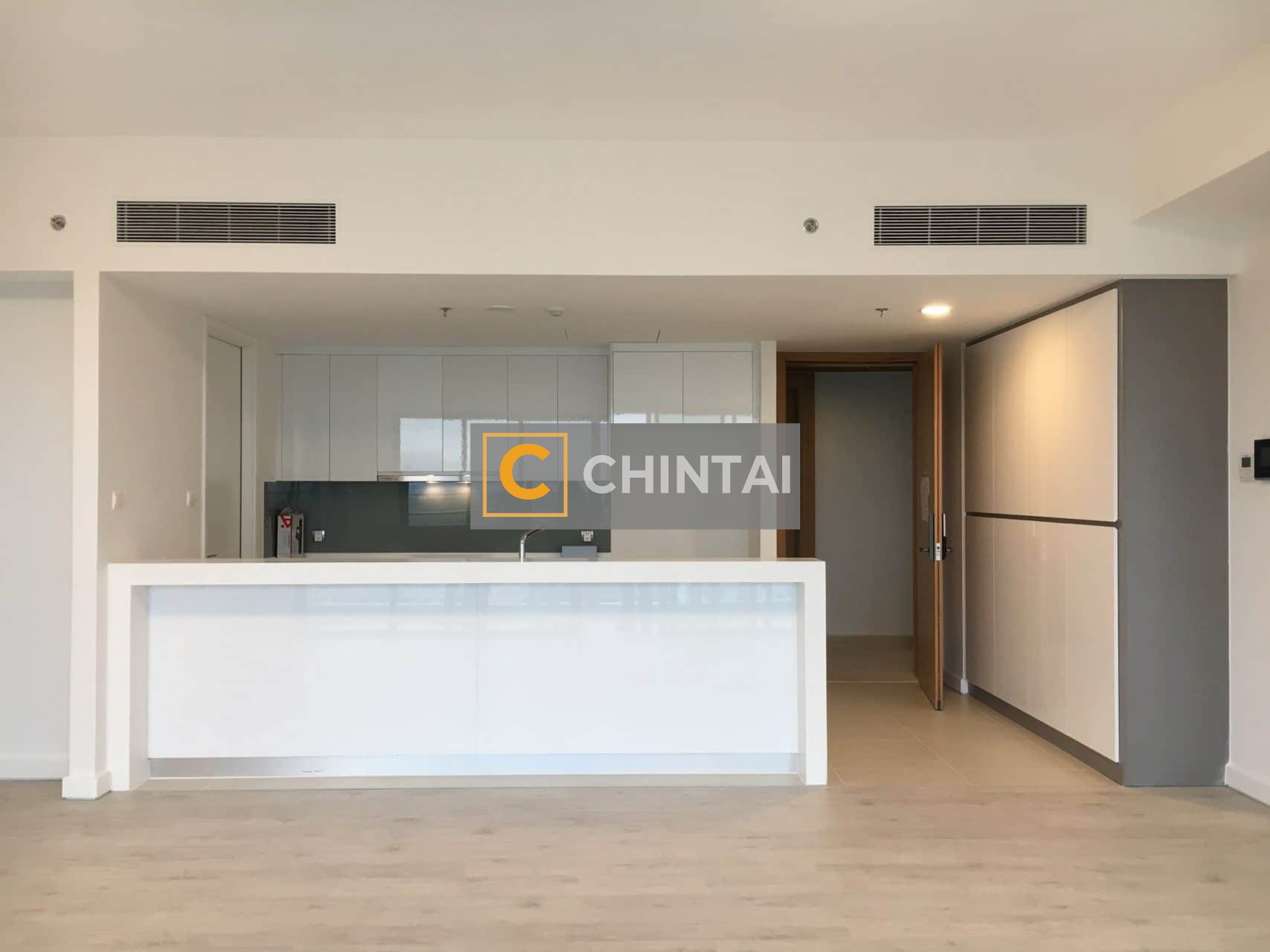 Unfurnished 3 Bedrooms, High Floor Flat For Rent, Gateway Thao Dien