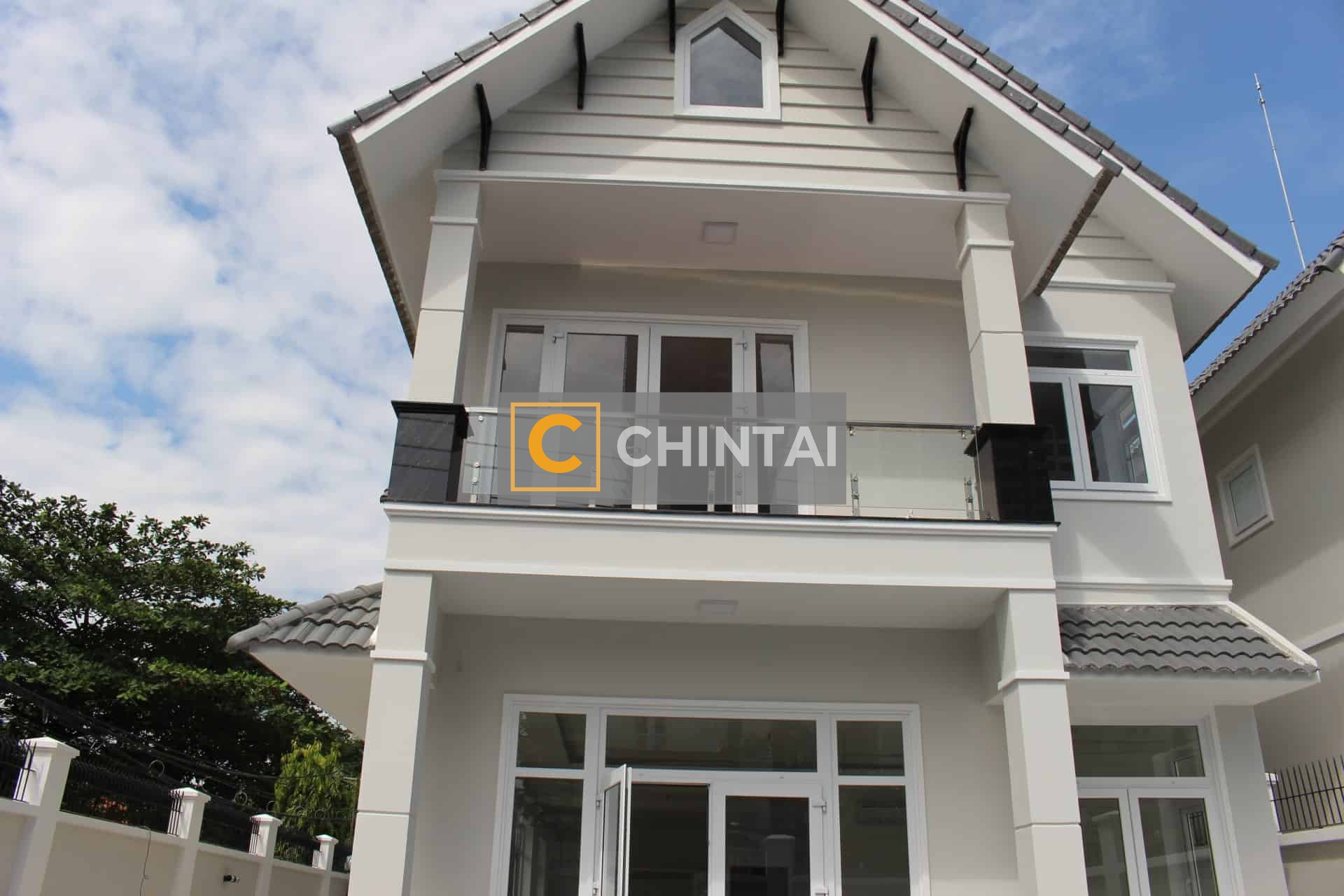 House With Swimming Pool And Small Yard For Lease In District 2