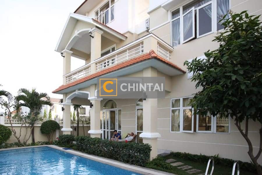 Partly Furnished 5 Bedrooms Villa For Rent Near BIS