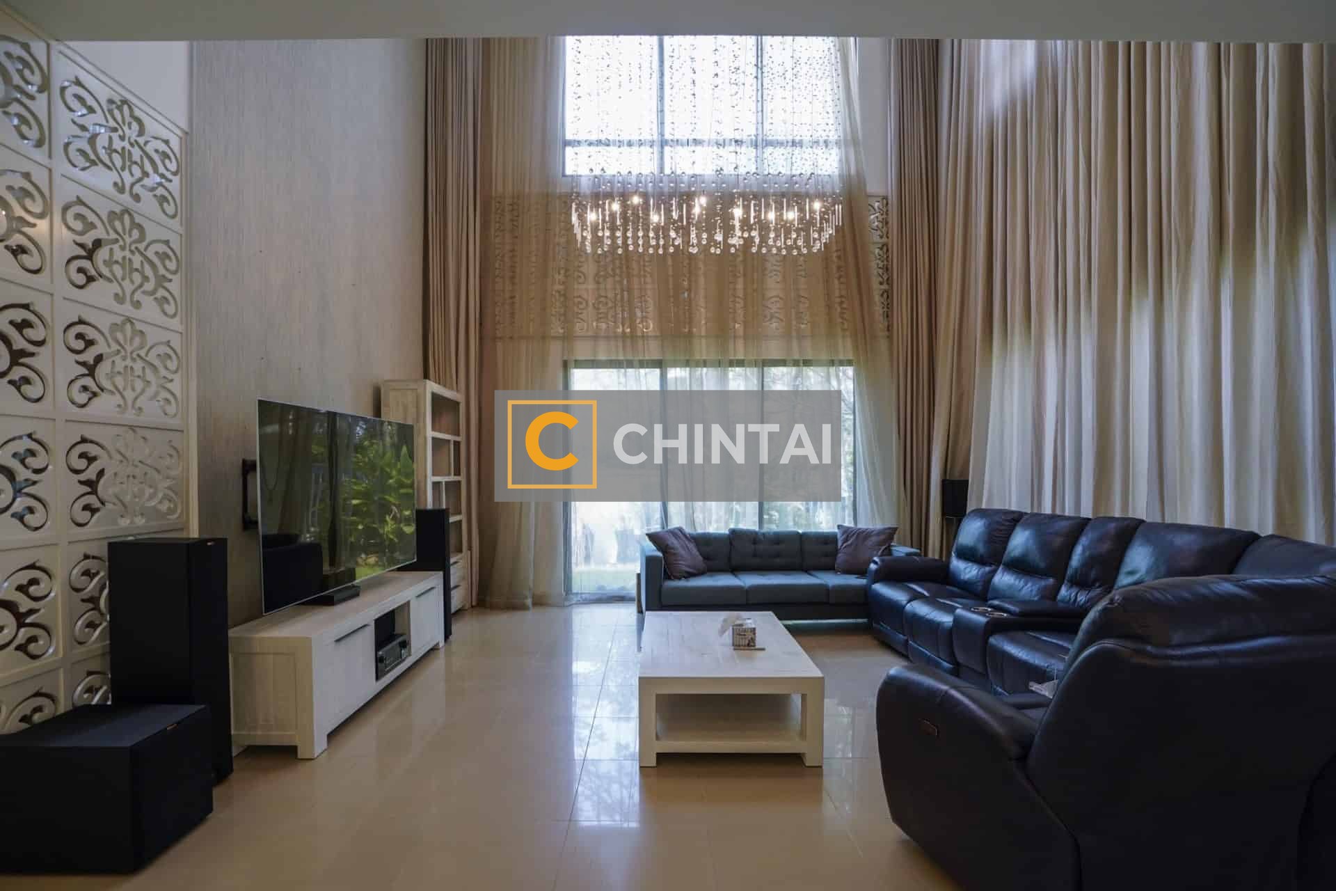 Riviera An Phu Villa For Rent, Only 3 Bedrooms And Semi-Furnished.