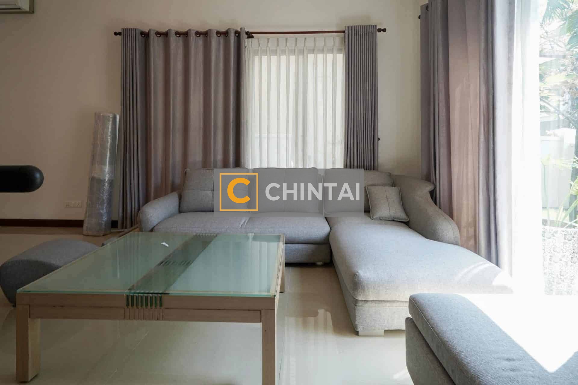 Riviera Villa For Rent, 5 Bedrooms And Basic Furniture.