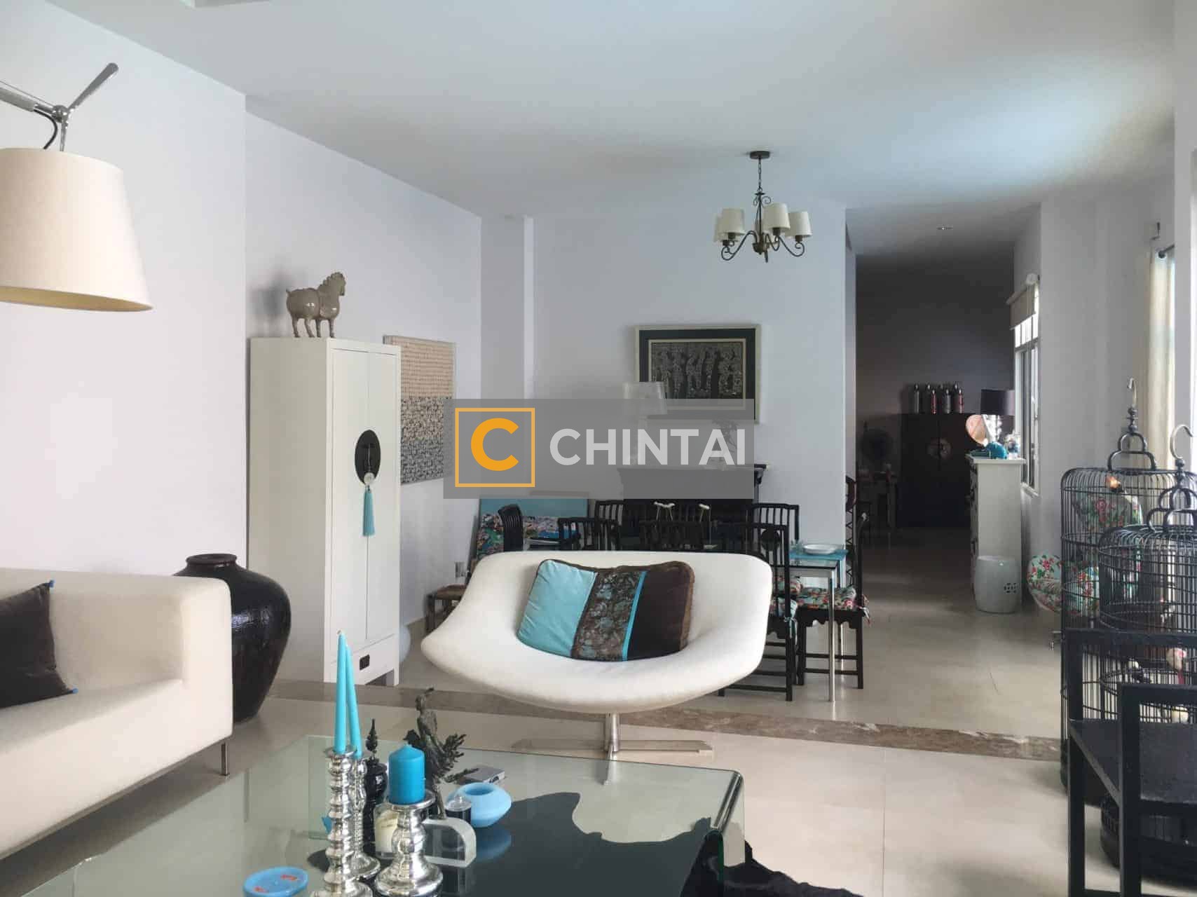 Unfurnished 4 Bedrooms Villa In Safe Compound For Rent.