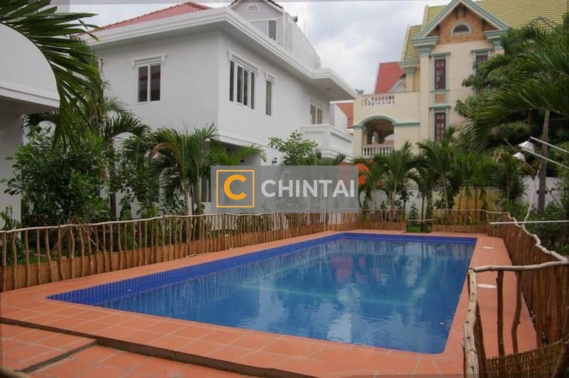 Villa For Rent Nearby BIS, 3 Bedrooms And Shared Pool.