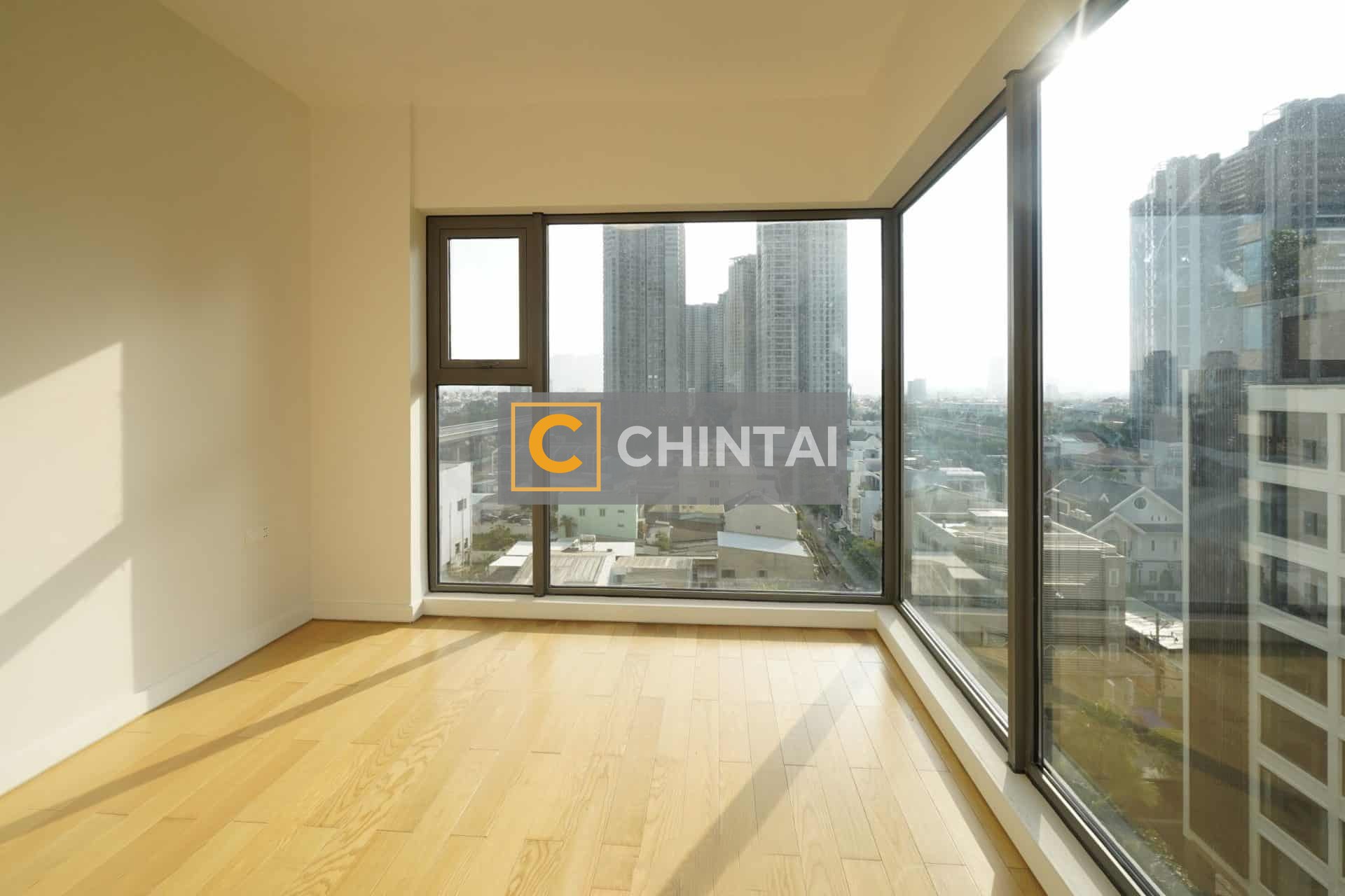 Awesome Unfurnished 4 Bedrooms Apartment In Gateway Thao Dien For Rent