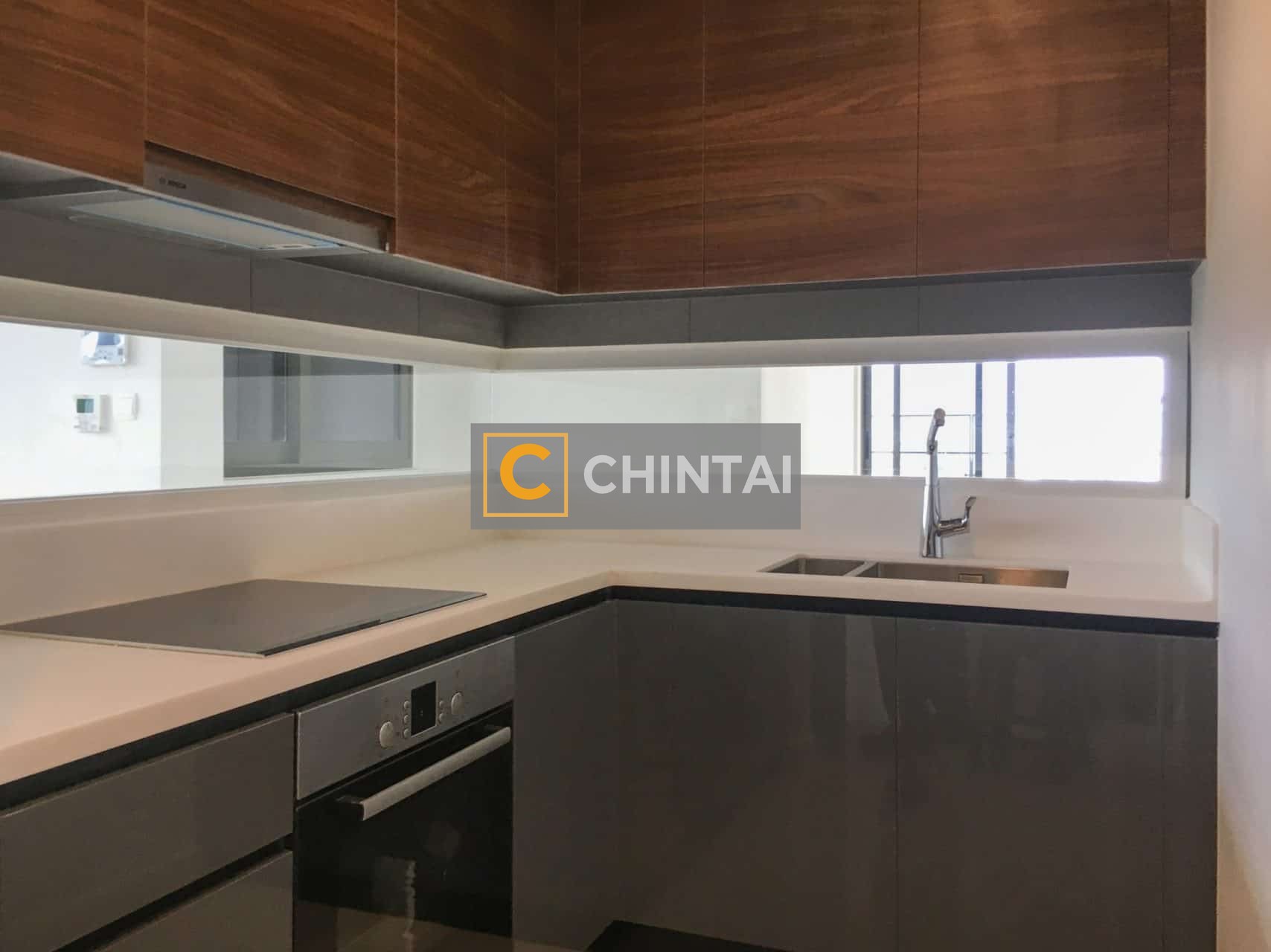 Awesome Vacant Flat For Rent in Nassim District 2 With 3 Bedrooms.