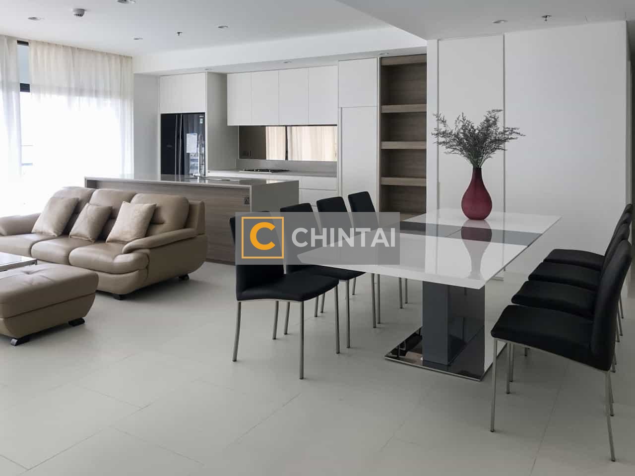 Dazzling 3 Bedrooms Apartment For Rent - City Garden