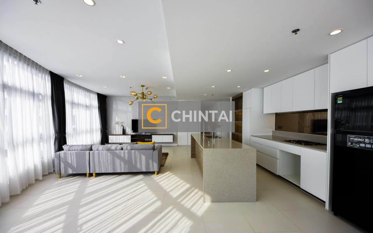 Spectacular 3 Bedrooms City Garden Apartment For Rent