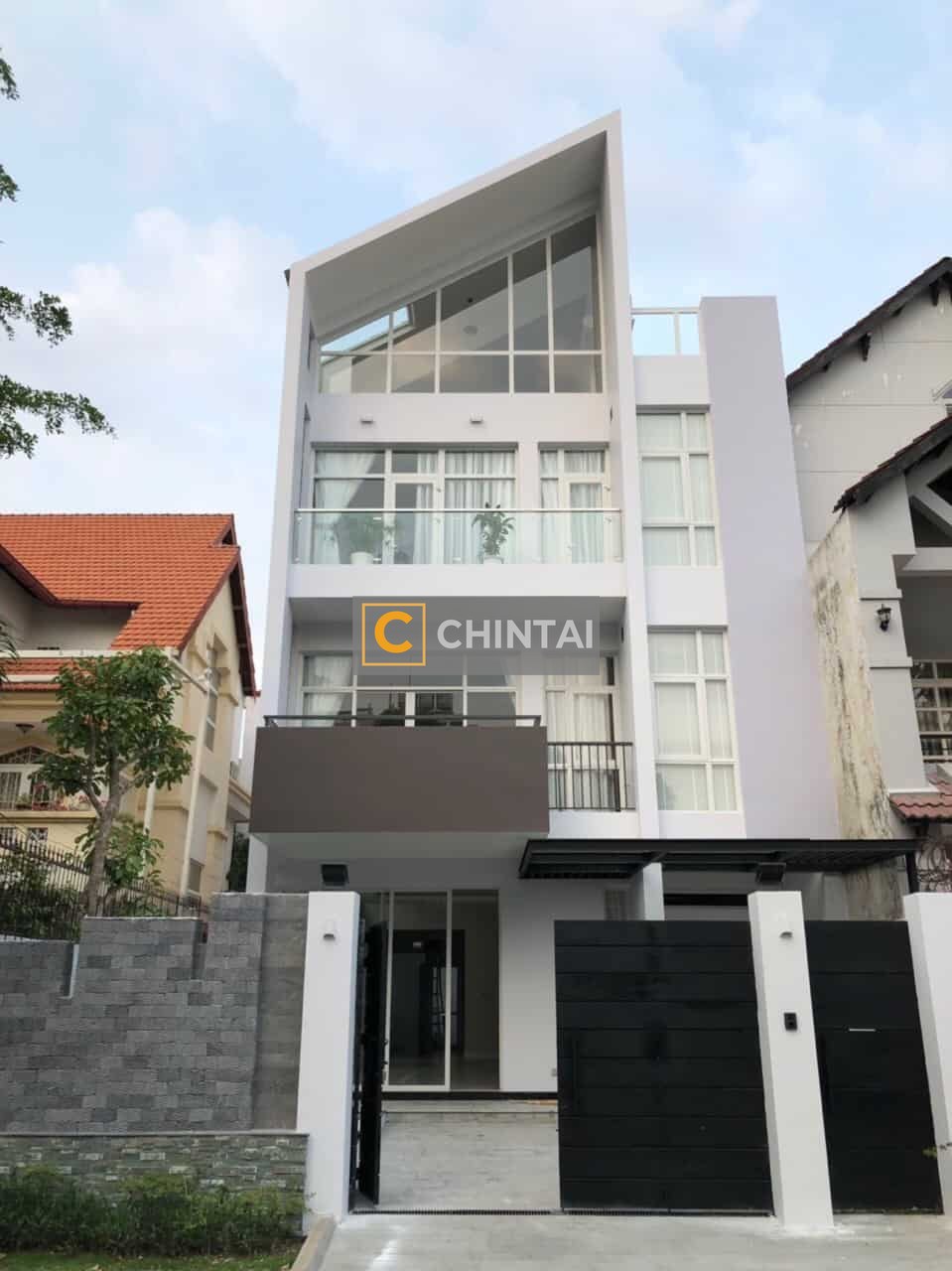 Contemporary Townhouse For Rent In Central Of Thao Dien District 2