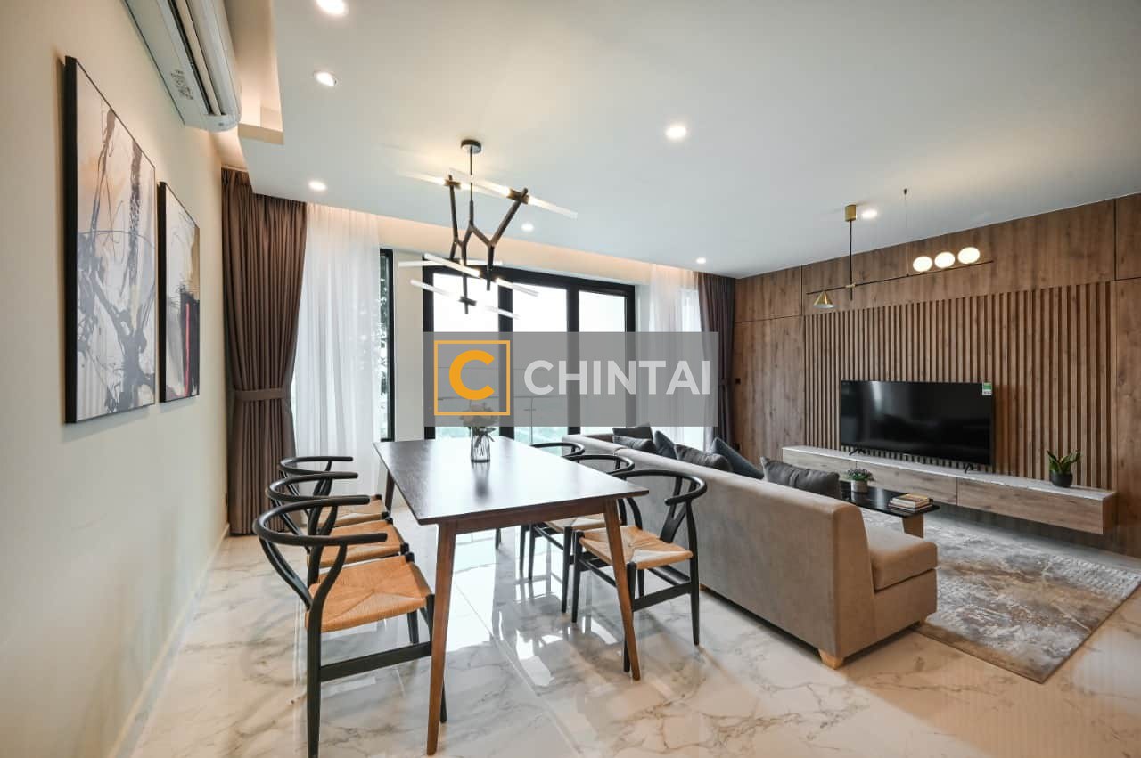 Enchanted 4 Beds (185 sqm) Condo For Rent In Feliz En Vista.