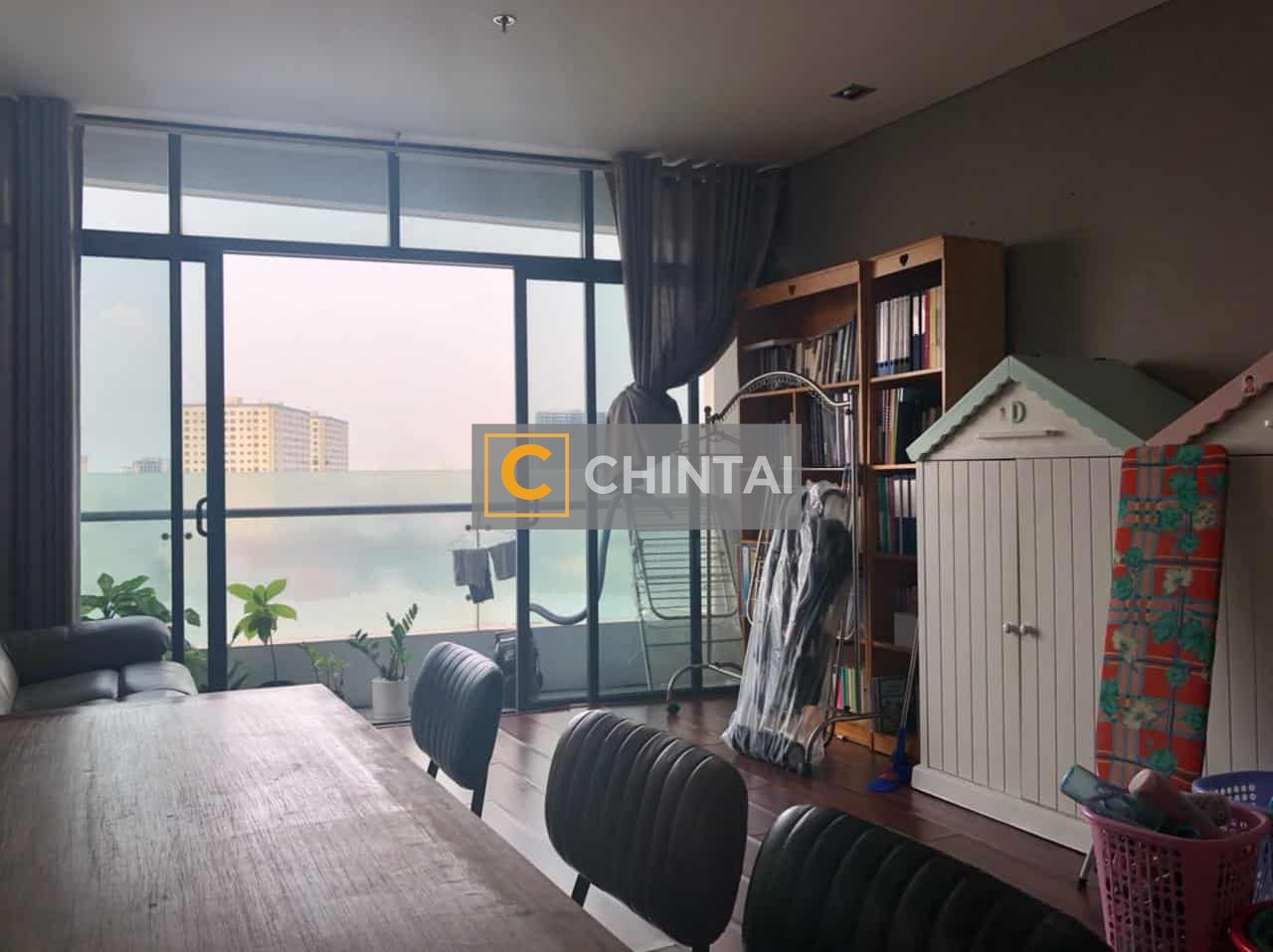 Cozy City Garden Studio For Rent