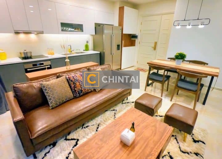 Elegant 02 Bedrooms Apartment In Vinhome Bason For Rent