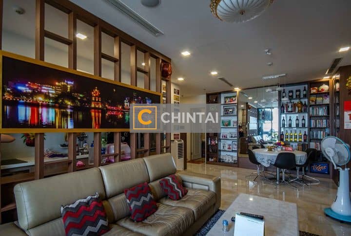 Low-Floor 03 Beds Vinhome Bason For Rent