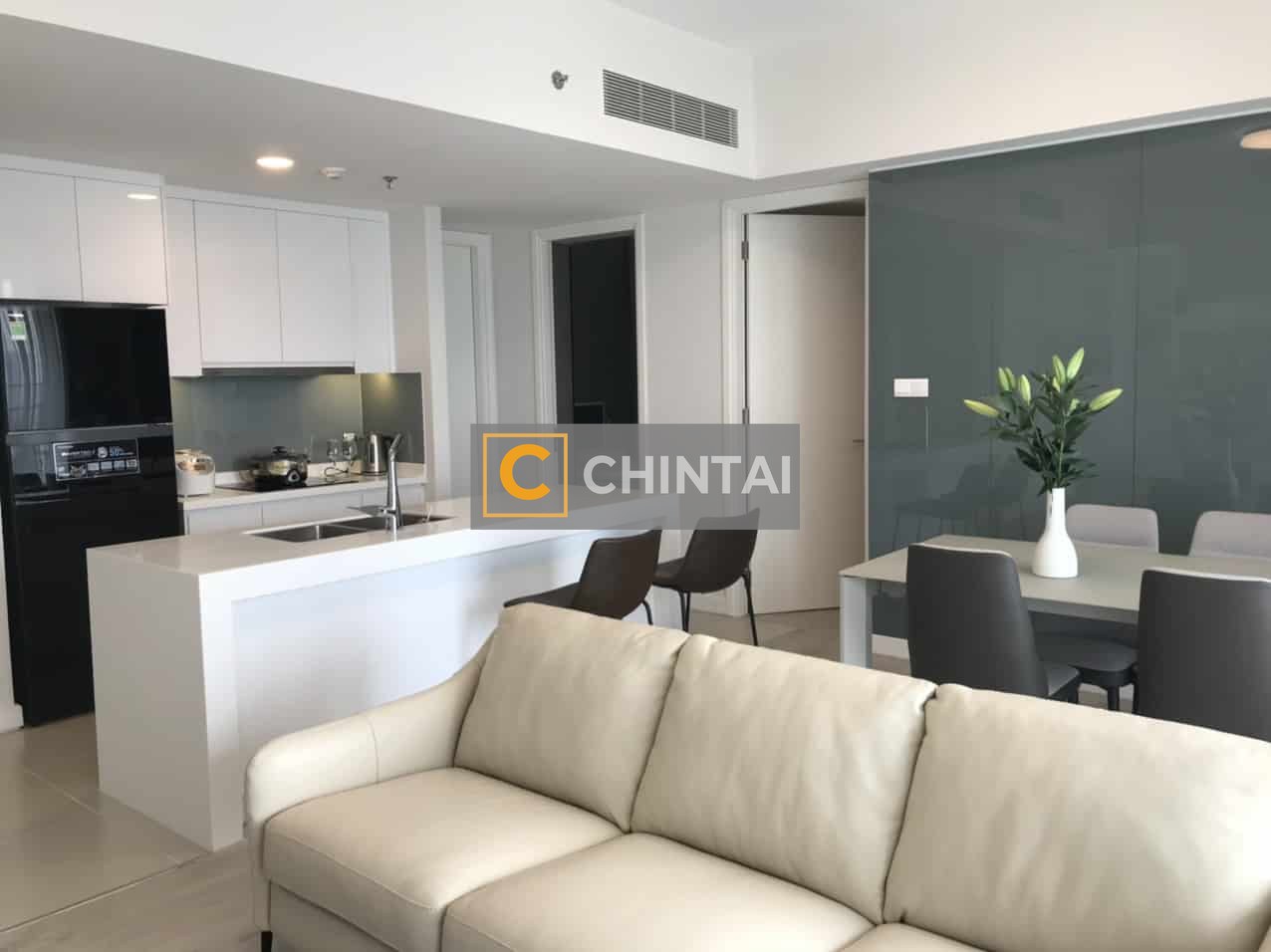 Elegant Furnished 02 Bedrooms Gateway Thao Dien Apartment For Rent