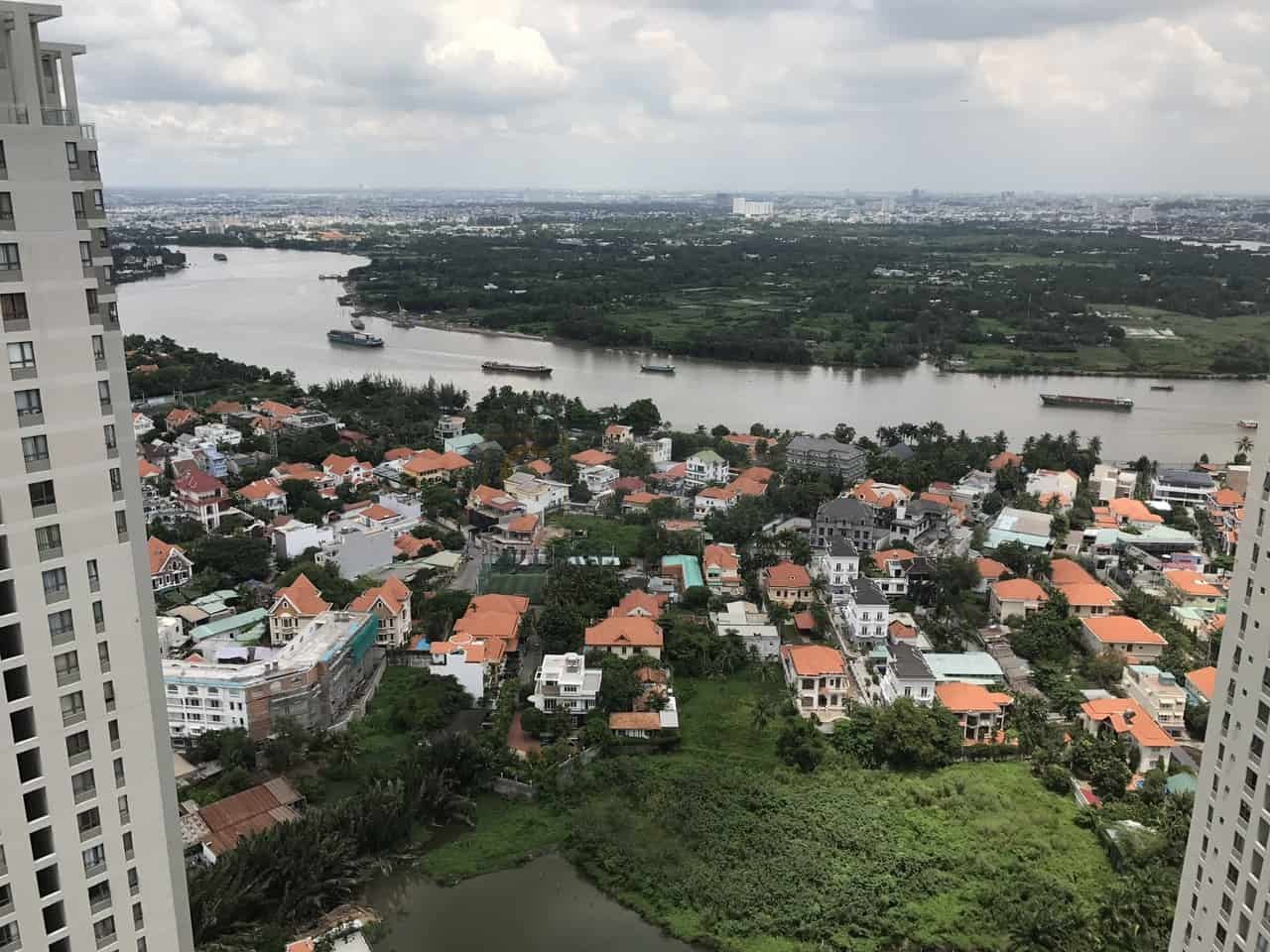 High-floor Tower 5 Masteri Thao Dien Apartment With Riverview