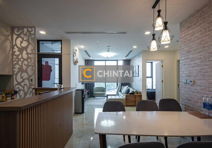 Modern 03 Beds Apartment In Vinhome Golden River For Rent