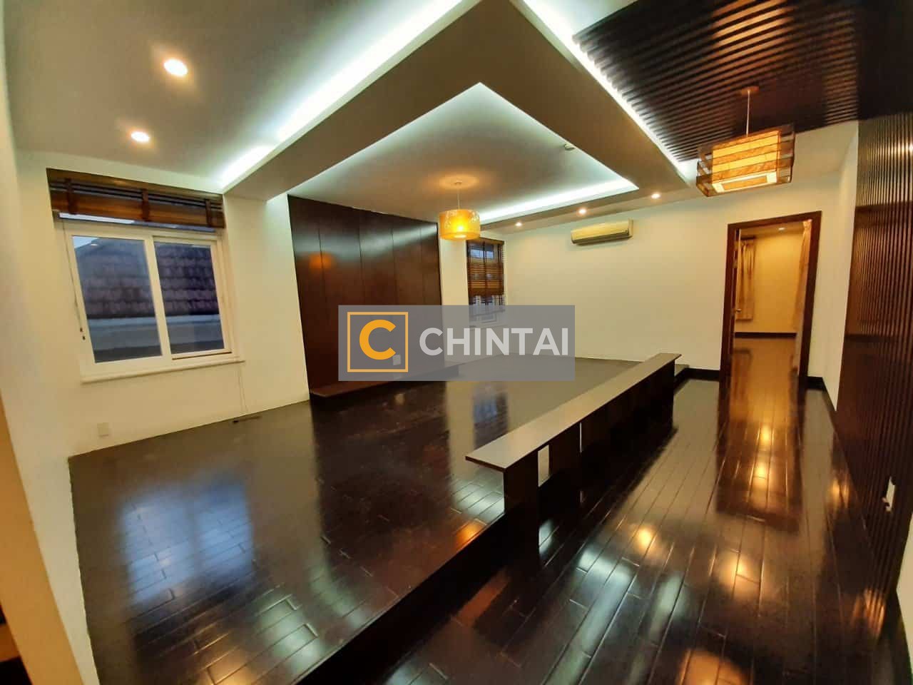 Luxurious Villa In Kim Son Compound Thao Dien Ward