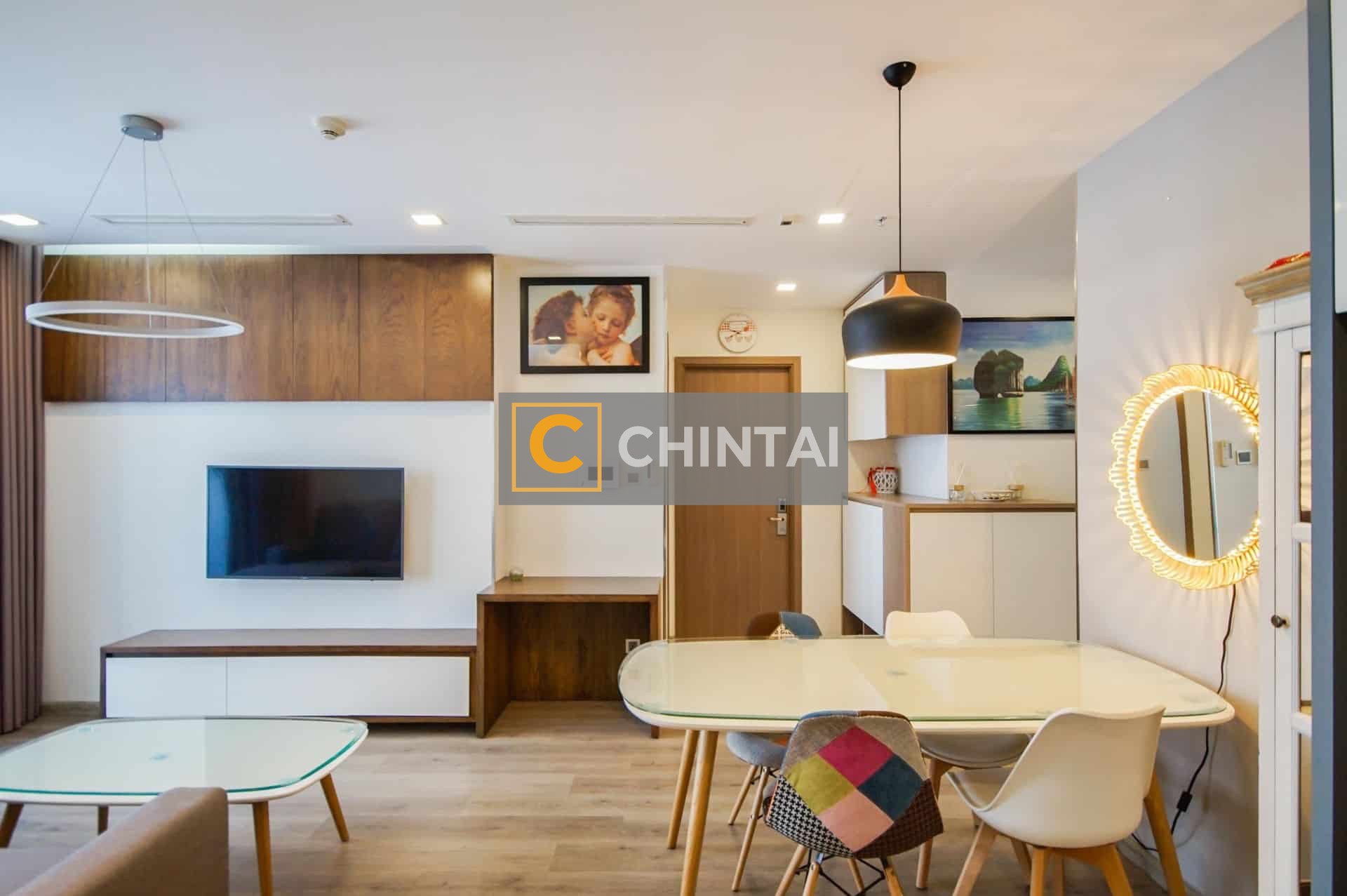 Dazzling 02 Bed High Floor Vinhome Park 02