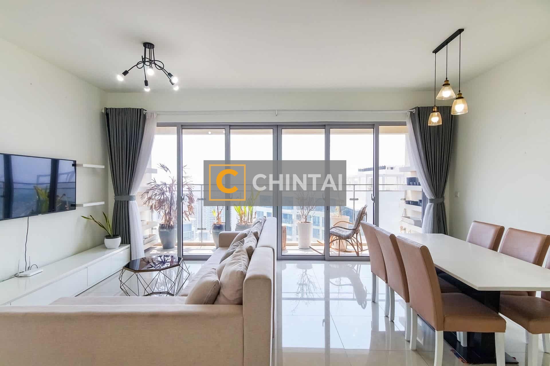 Rare Dazzling 03 Beds Spacious 142 Sqm For Rent