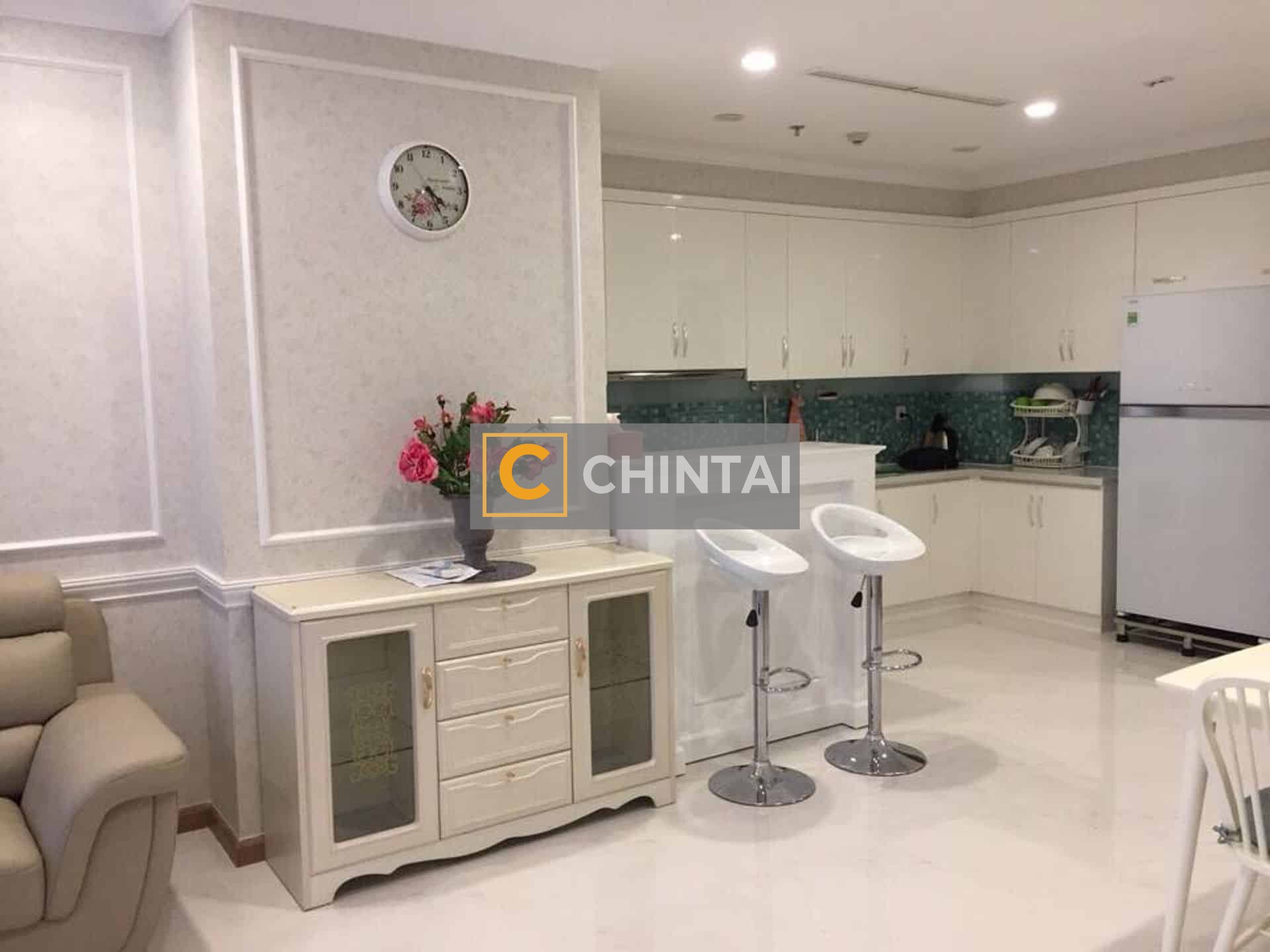 V0195 Landmark 02 Comfy 02 Bedroom