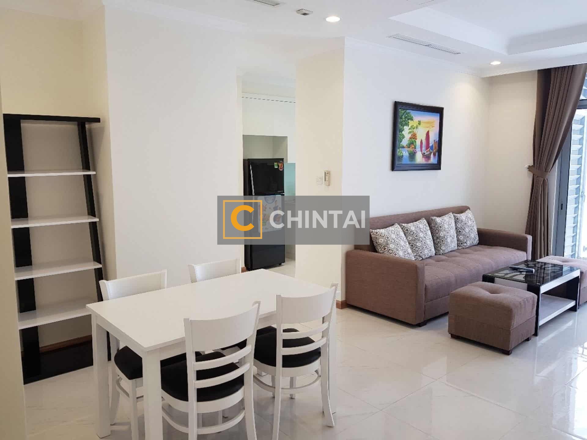 V0342 Landmark 01 Clean Rental 02 Bedrooms