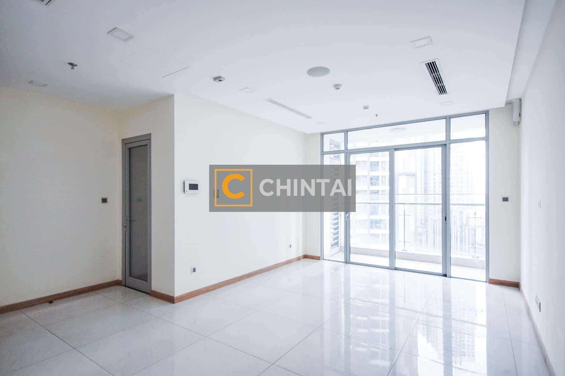 V0943 04 Beds Unfurnished Park 6 Tower