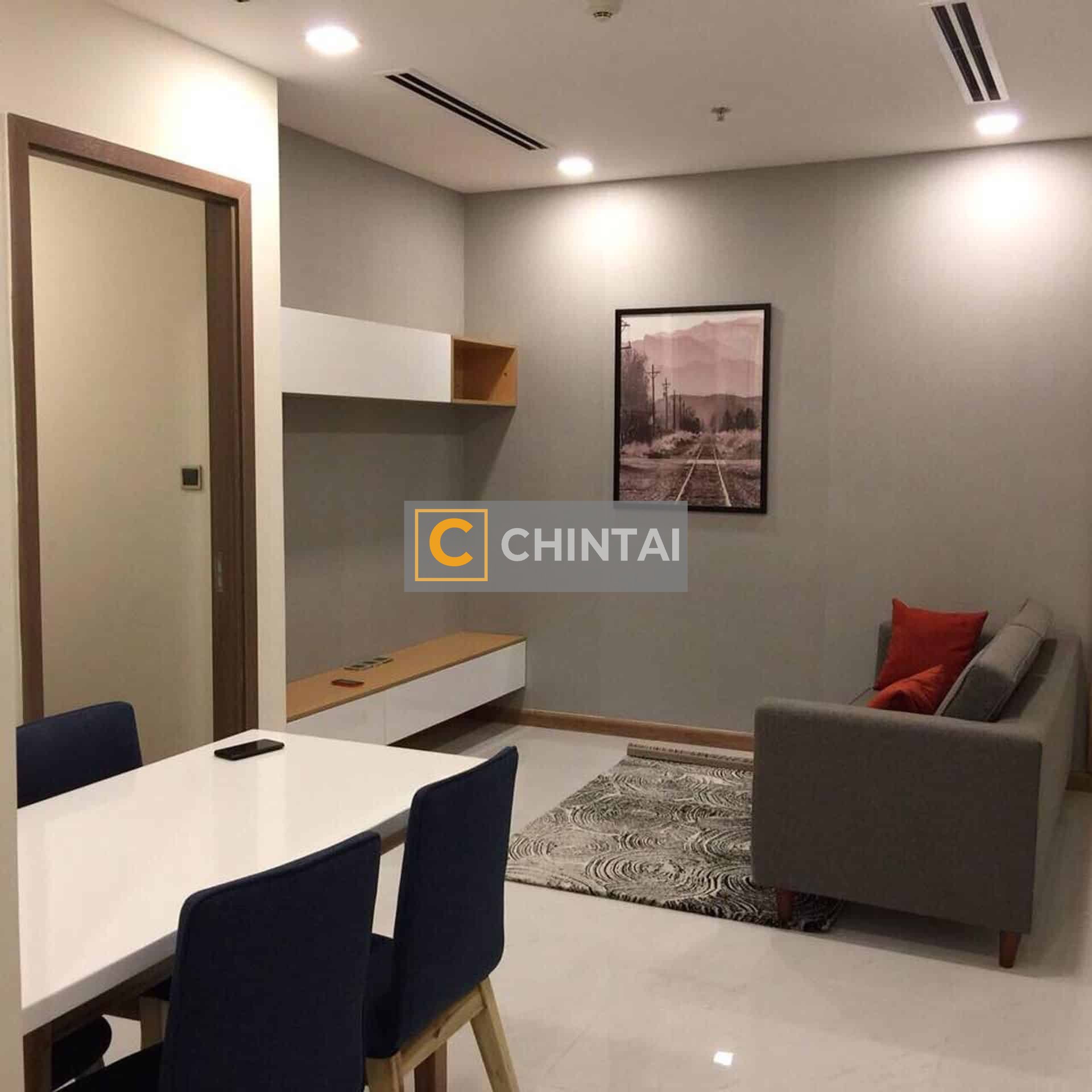 V3526 Park 01 Cozy 01 Bedroom Middle Floor