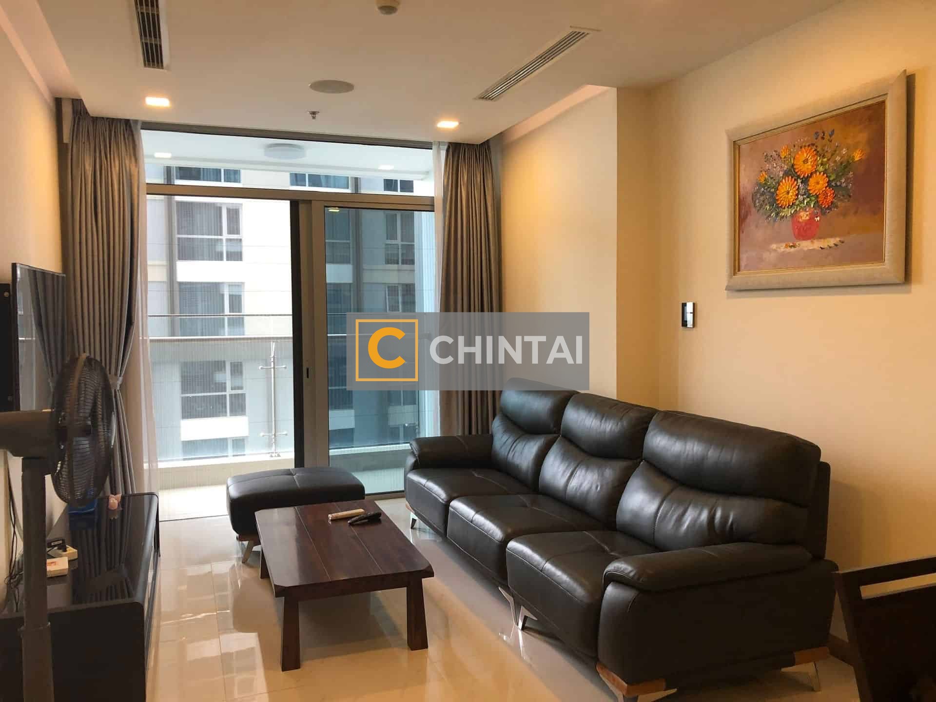 V574 Vinhomes Park 6 Low Floor 02 Bedrooms