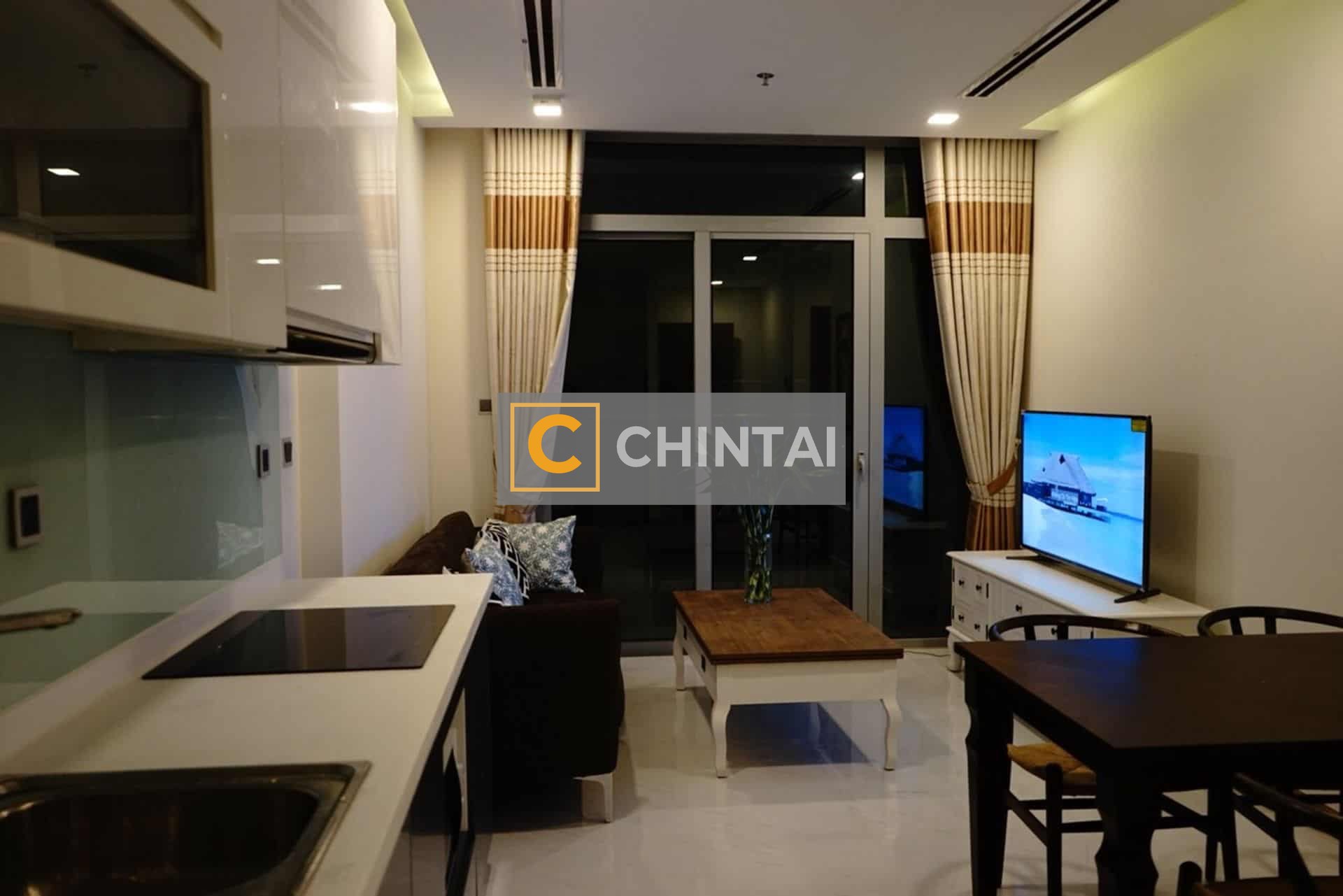 V7311 Park 01 Middle Floor Cozy 02 Beds