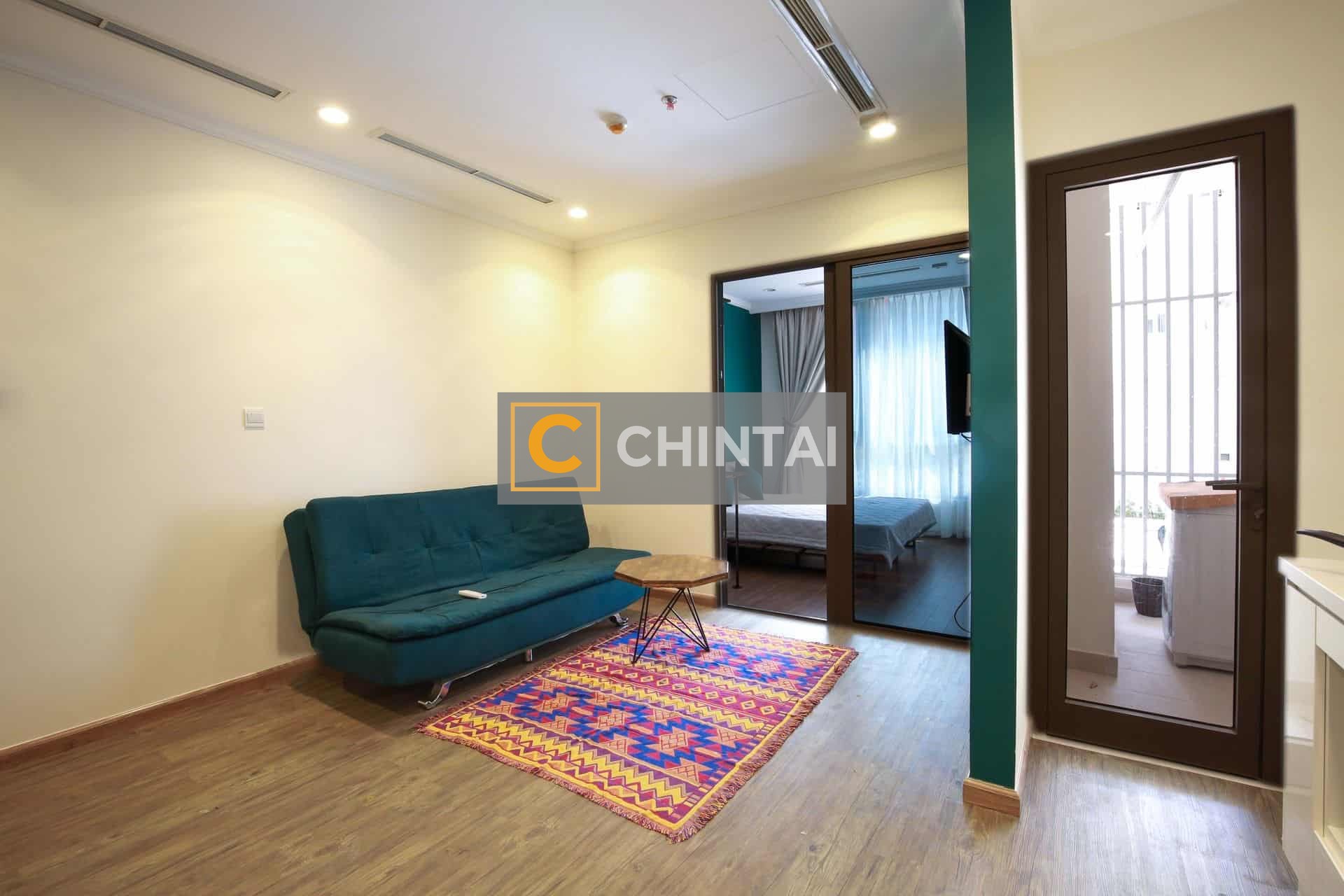 Vinhome 01 Bedrooms With Splash Of Green Style