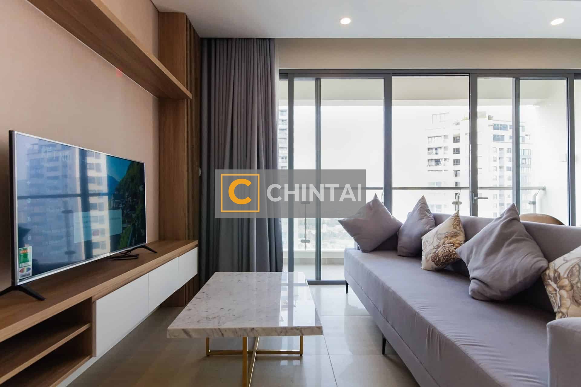 Charming 02 Bedrooms Brilliant Tower For Rent