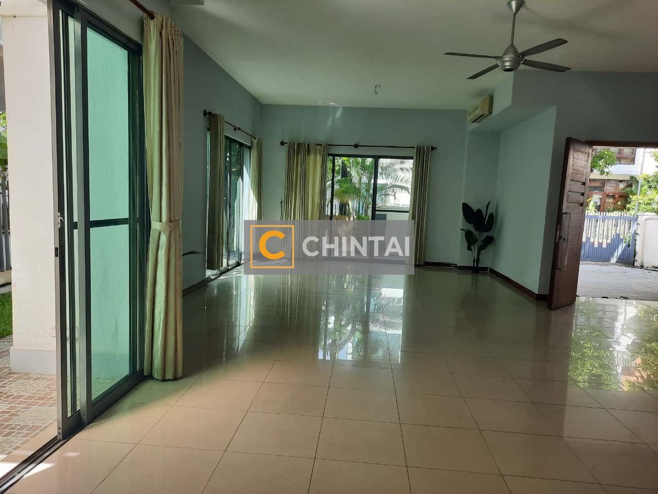 Unfurnished 05 Bedrooms Riviera Compound For Lease