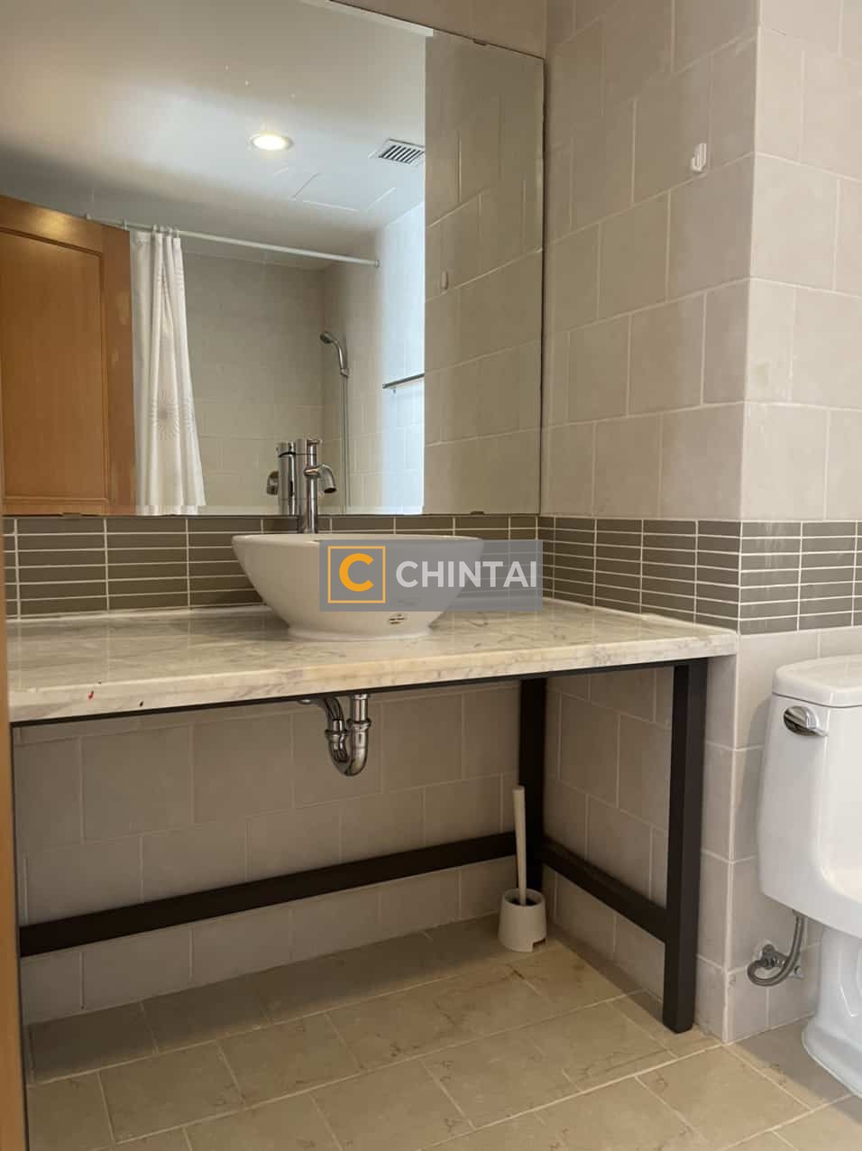 River Garden 2 Bedrooms Apartment For Rent With Light Colored Wooden Furniture