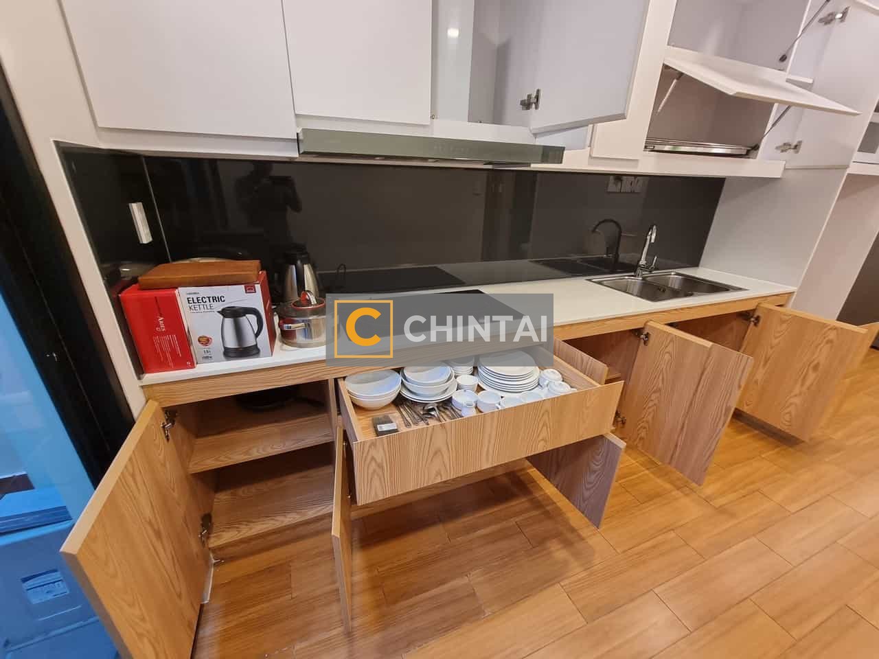 Serviced Apartment 2 Bedrooms 610$ Clean Room Twice A Week