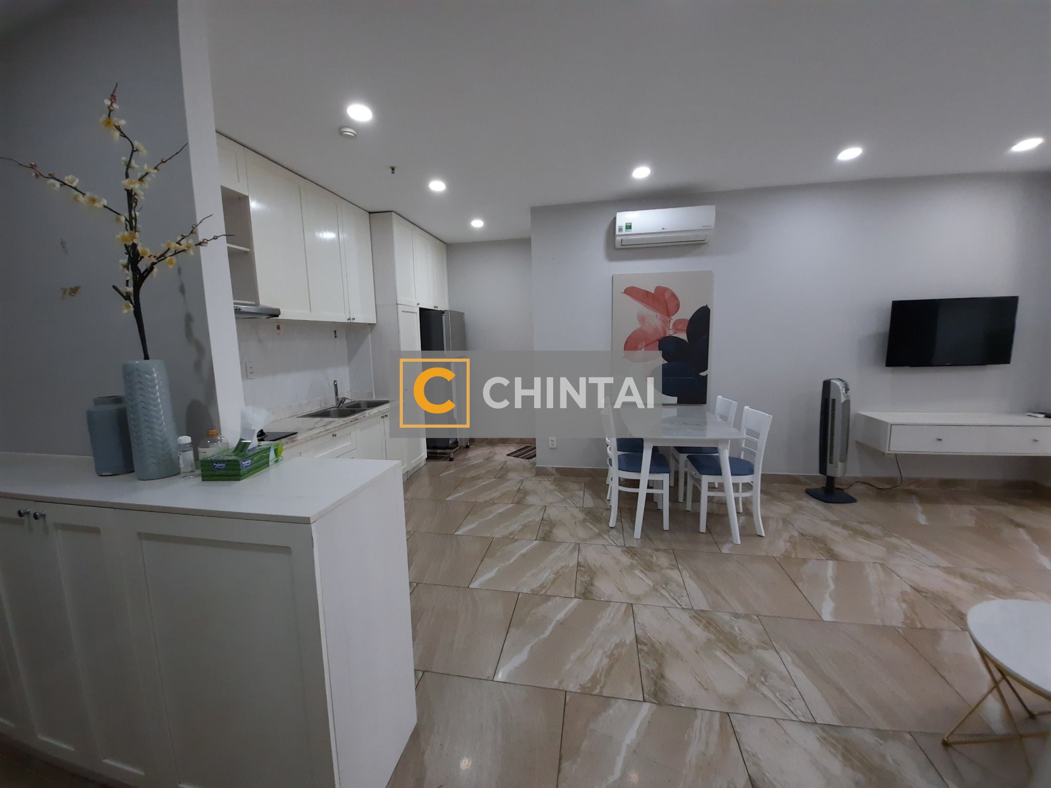 Fresh 02 Bedrooms Low Floor Tropic Garden Flat